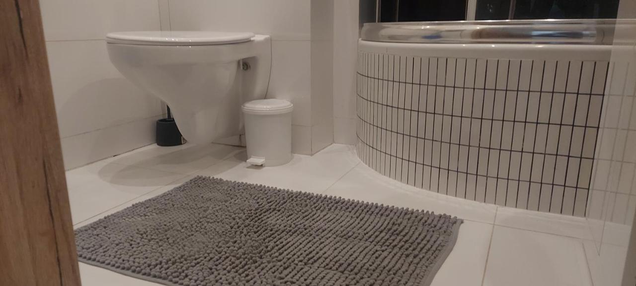 Apartament Prima 2 Apartment เชชูฟ ภายนอก รูปภาพ